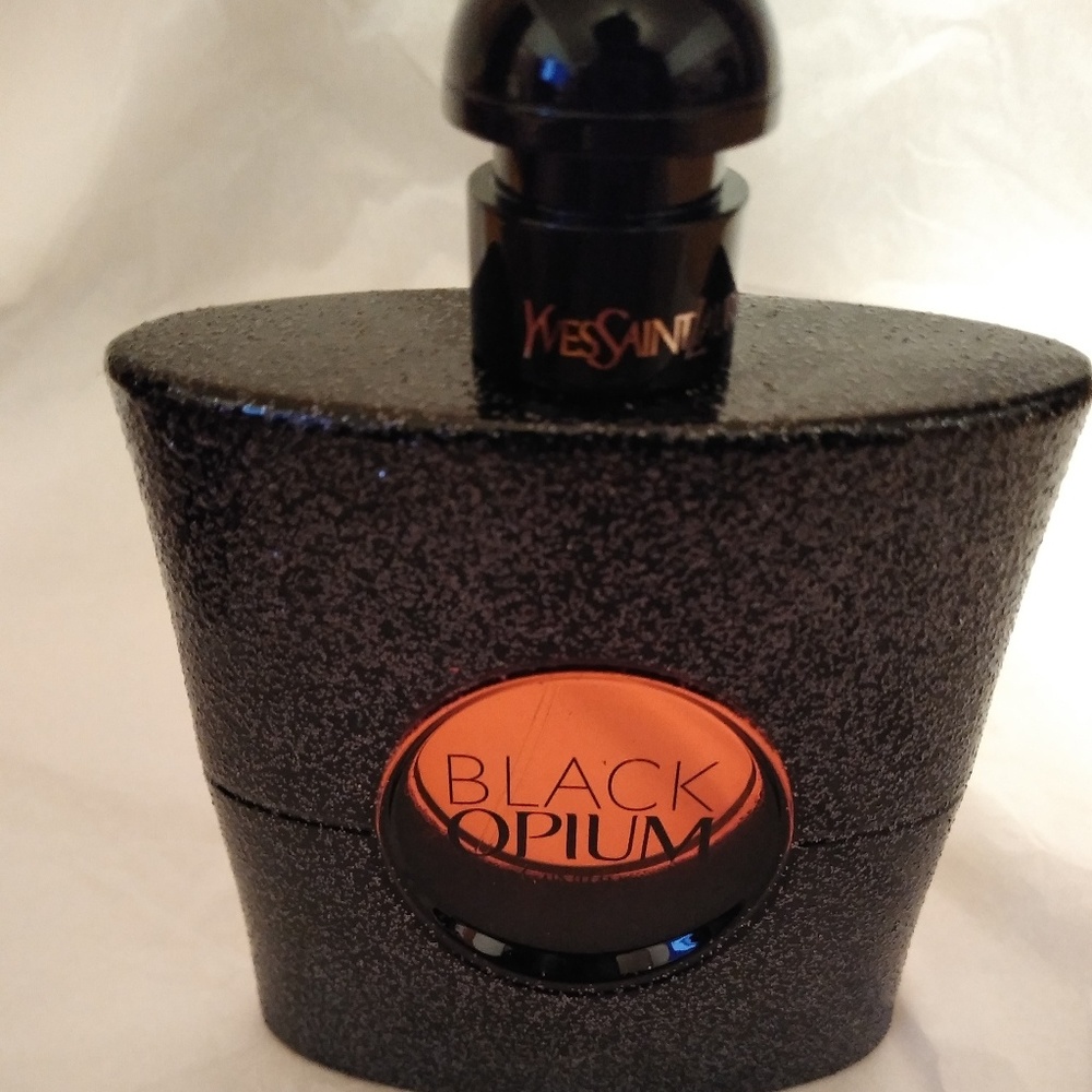 Yves Saint Laurent (Ysl)